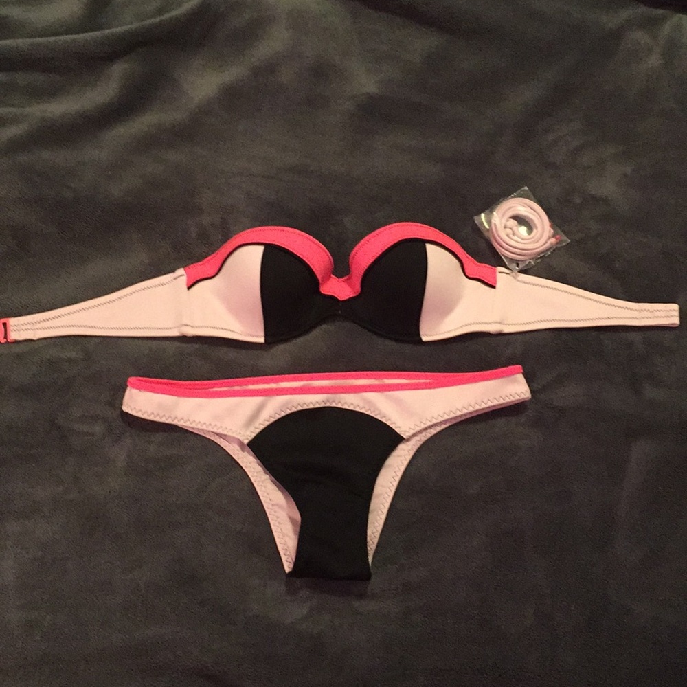 Victoria's Secret Itsy Bikini
